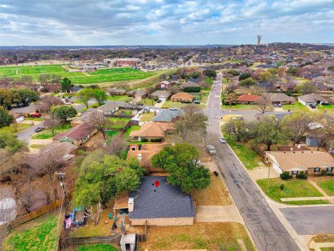 405 SW Rand Drive Burleson TX 76028
