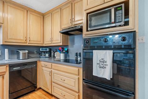 405 SW Rand Drive Burleson TX 76028