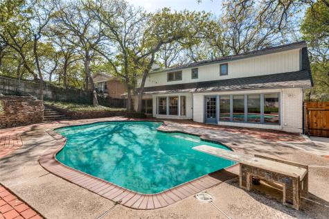 905 Live Oak Lane Arlington TX 76012
