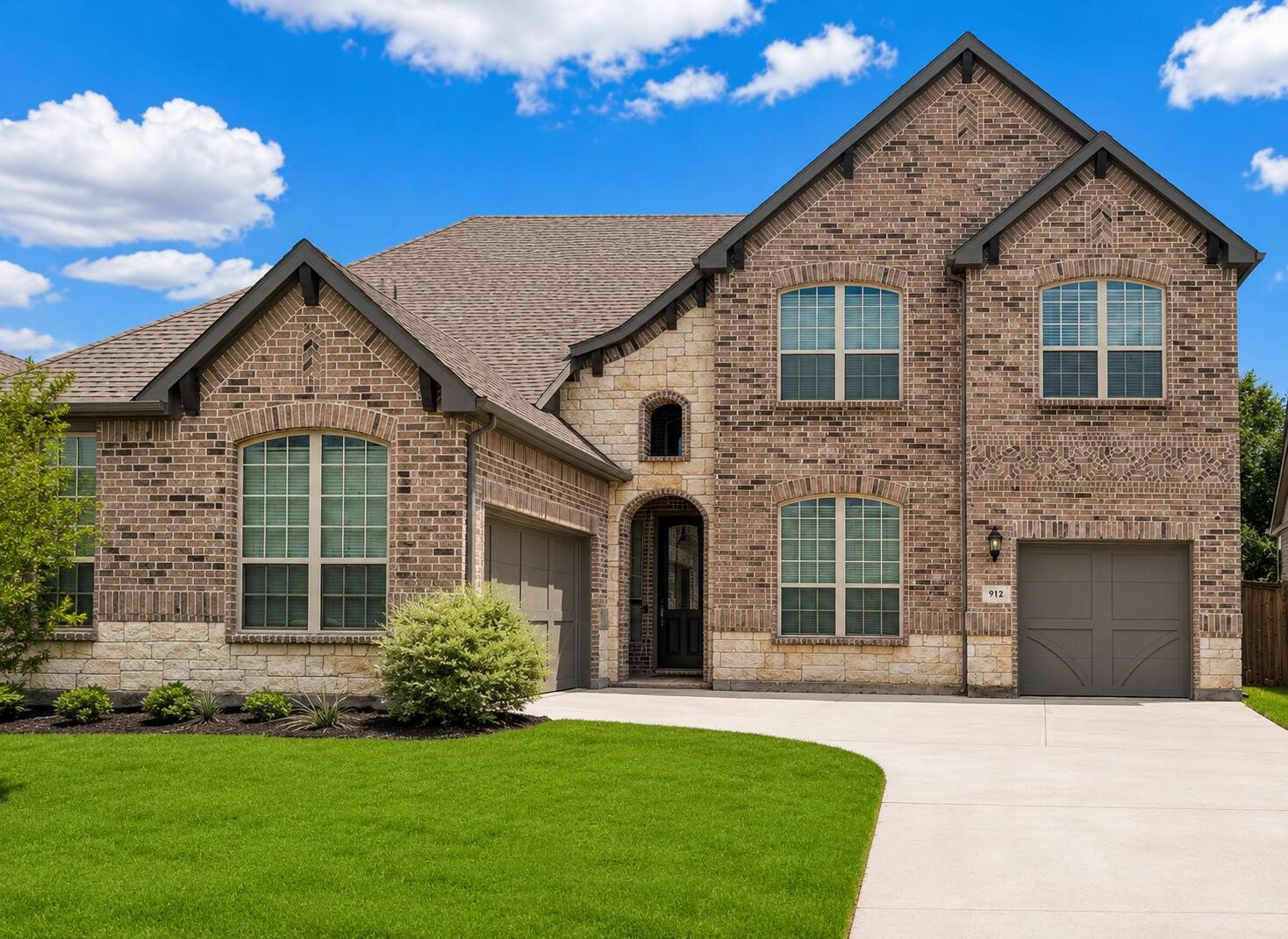 912 Fallbrook Avenue Denton TX 76210