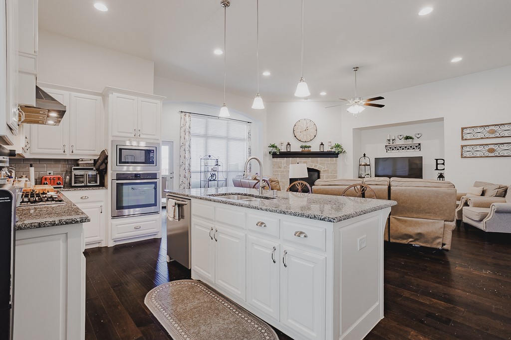 7610 Graystone Drive Sachse TX 75048