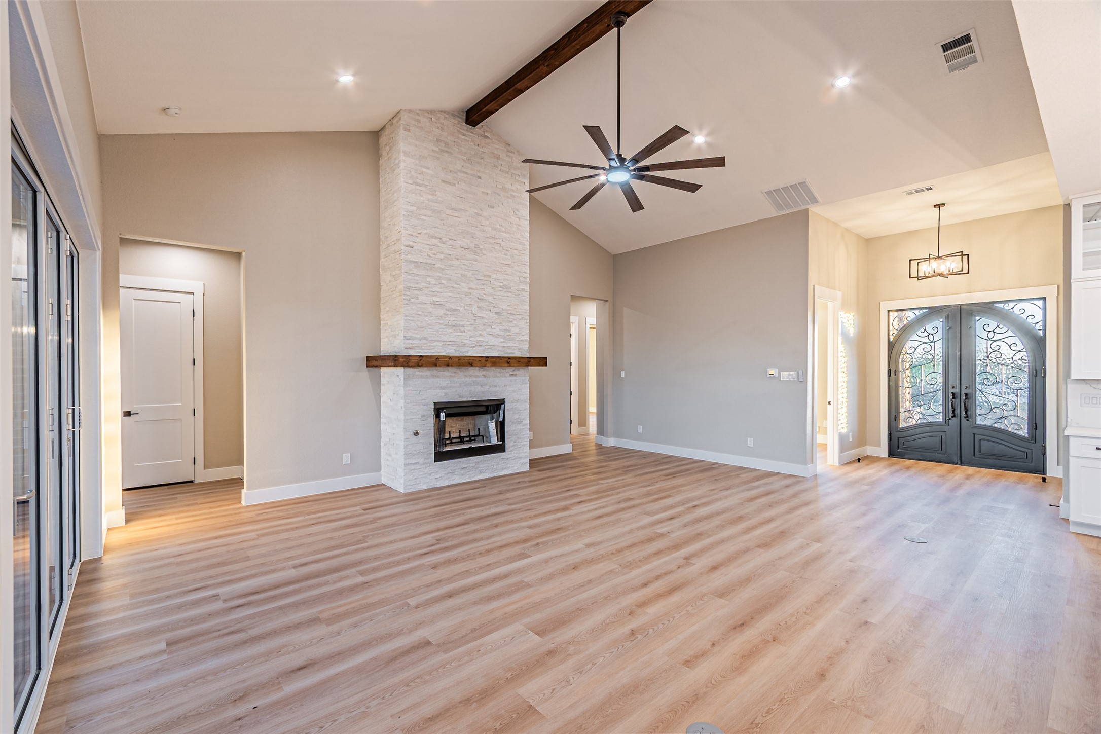 1950 County Road 2513 Decatur TX 76234