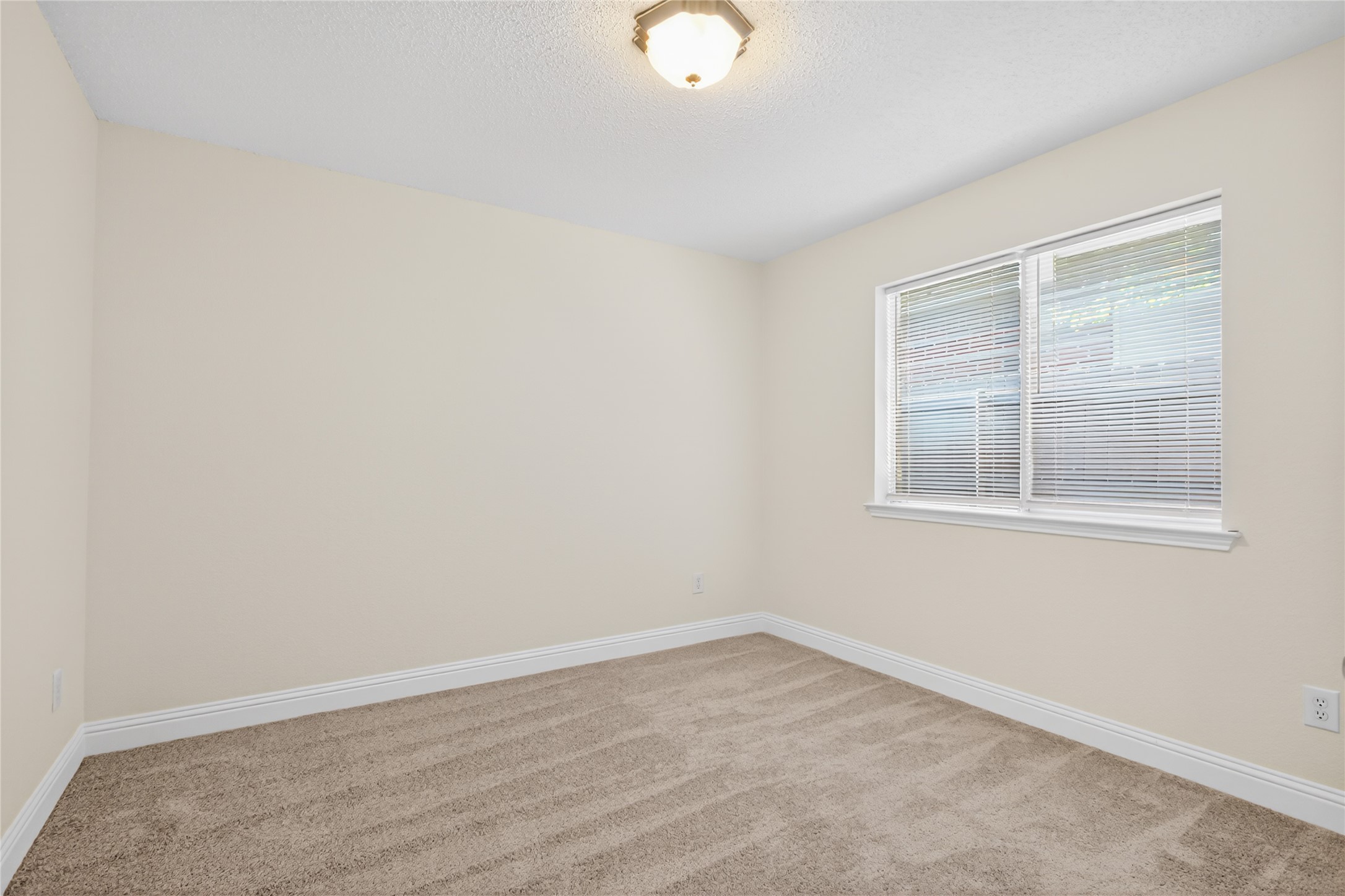4817 Barnhill Lane Fort Worth TX 76135