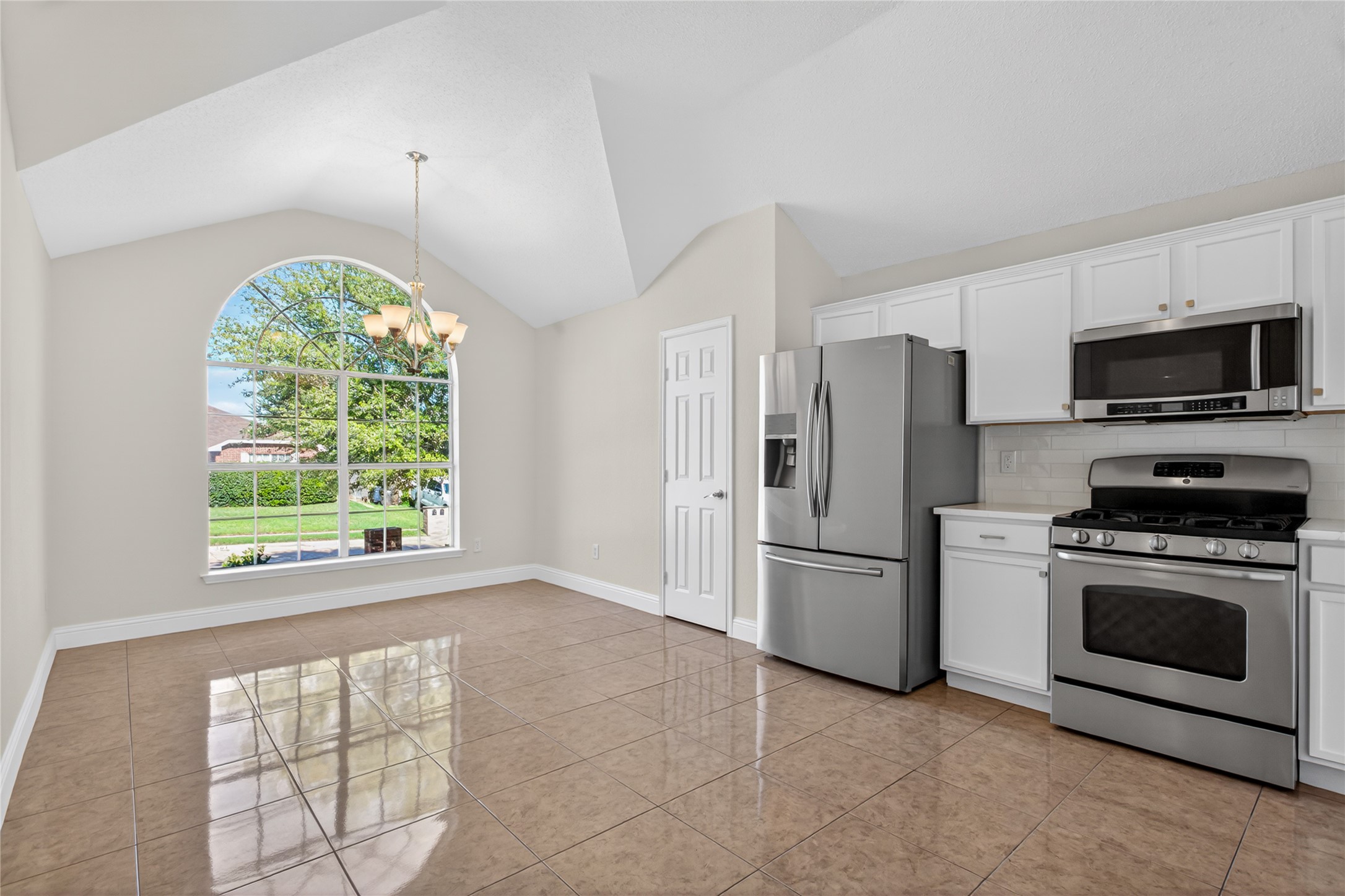 4817 Barnhill Lane Fort Worth TX 76135