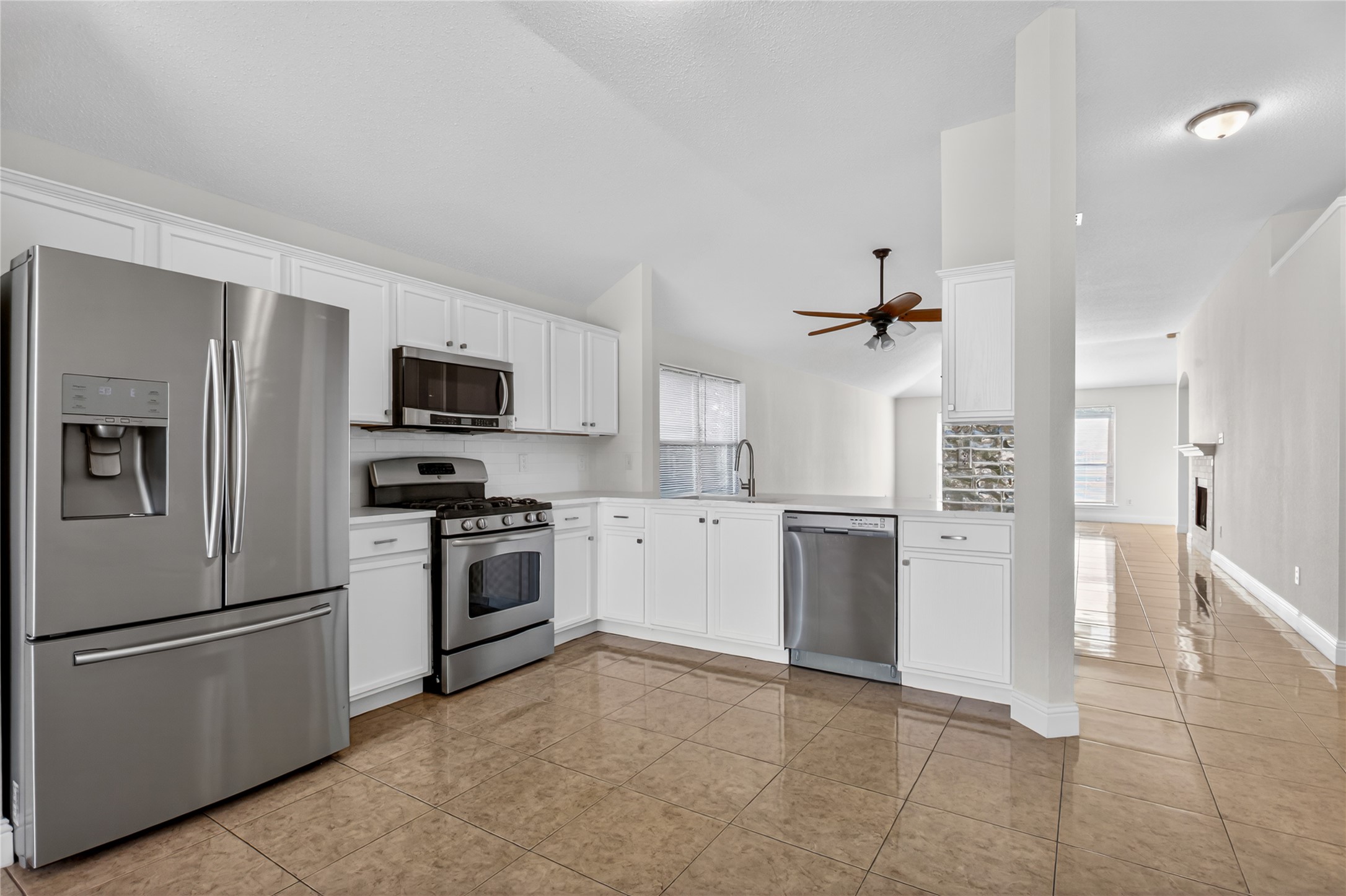 4817 Barnhill Lane Fort Worth TX 76135