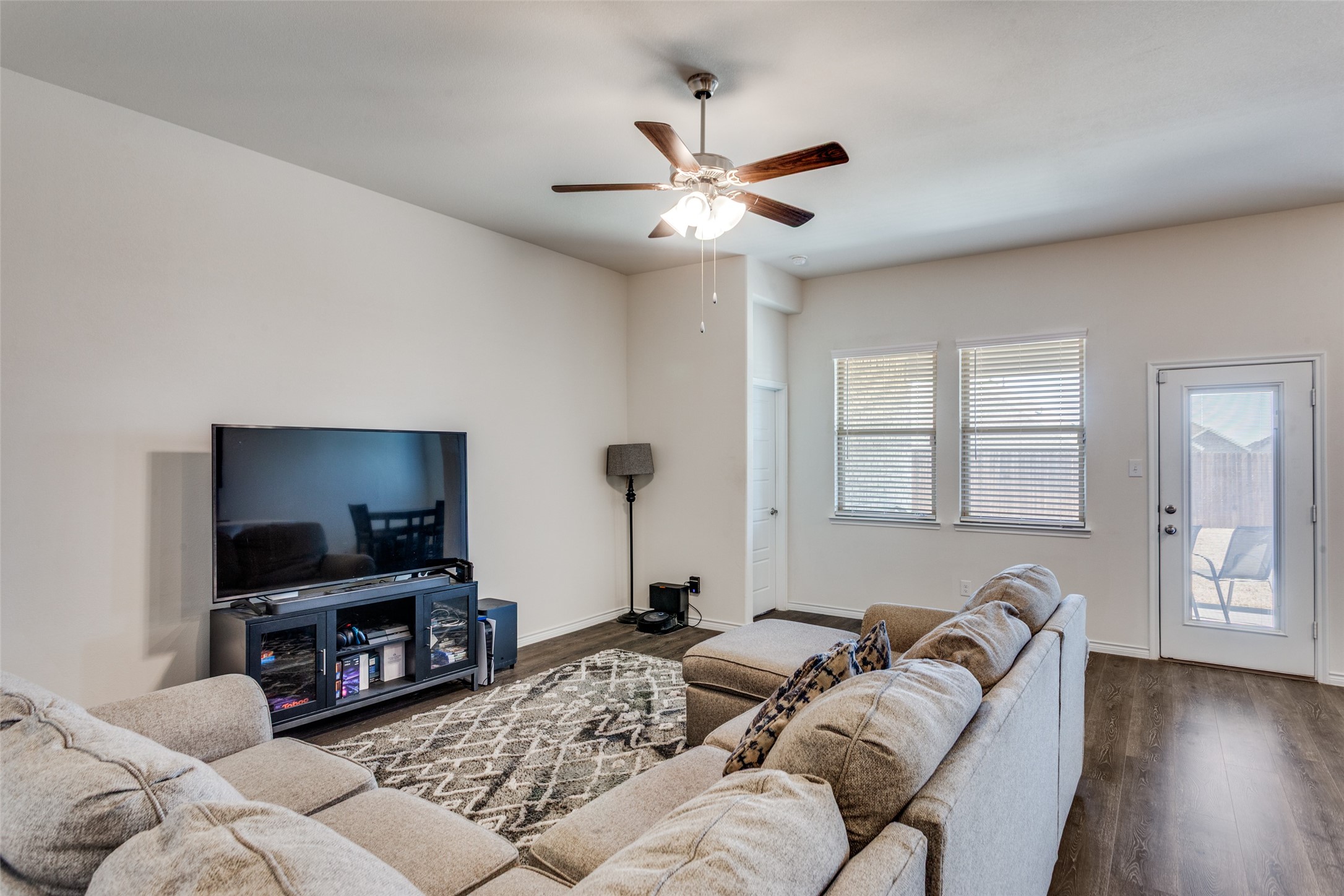 206 Mockingbird Way Caddo Mills TX 75135