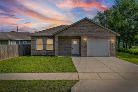4210 Park Street Greenville TX 75401