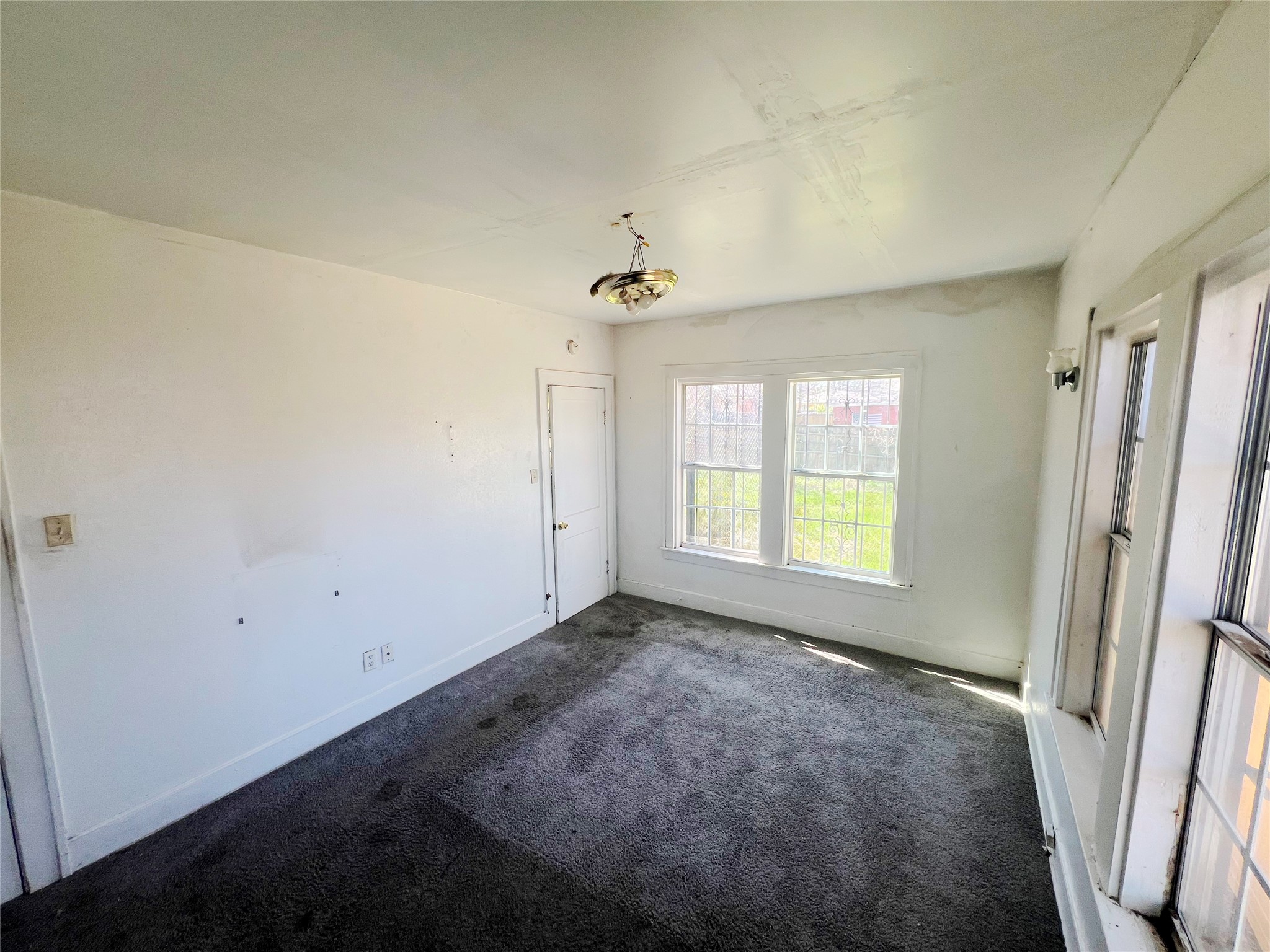 4607 Spring Garden Street Dallas TX 75215