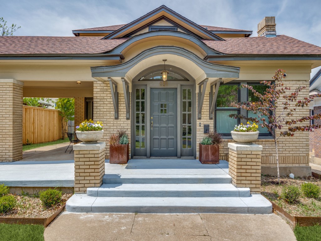 631 N Rosemont Avenue Dallas TX 75208