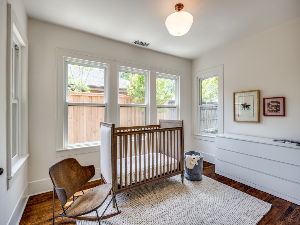 631 N Rosemont Avenue Dallas TX 75208