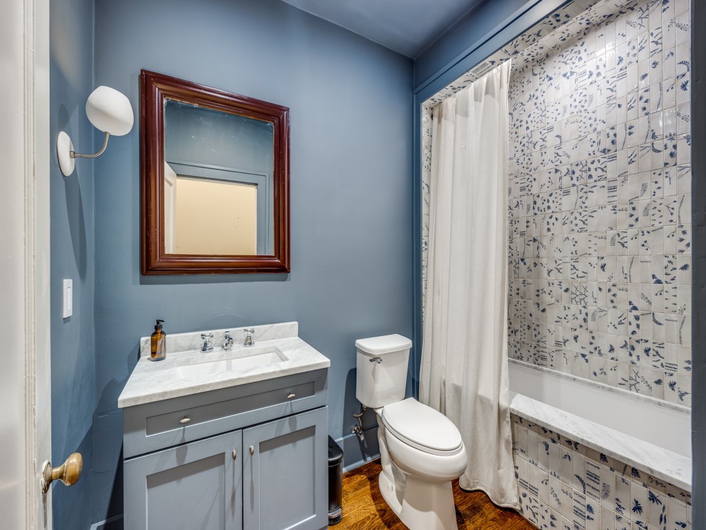 631 N Rosemont Avenue Dallas TX 75208