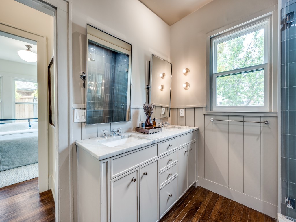 631 N Rosemont Avenue Dallas TX 75208