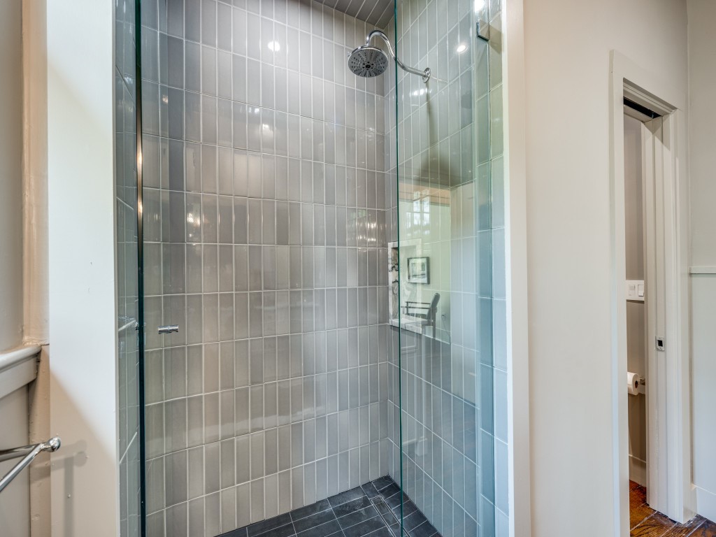 631 N Rosemont Avenue Dallas TX 75208