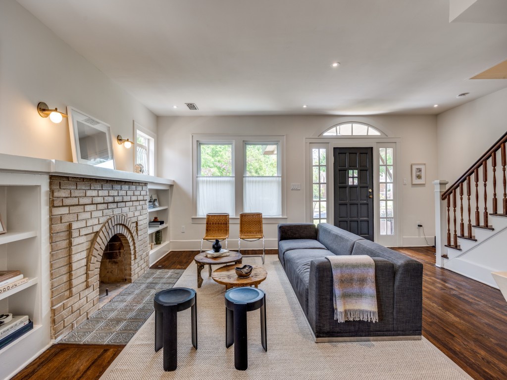 631 N Rosemont Avenue Dallas TX 75208