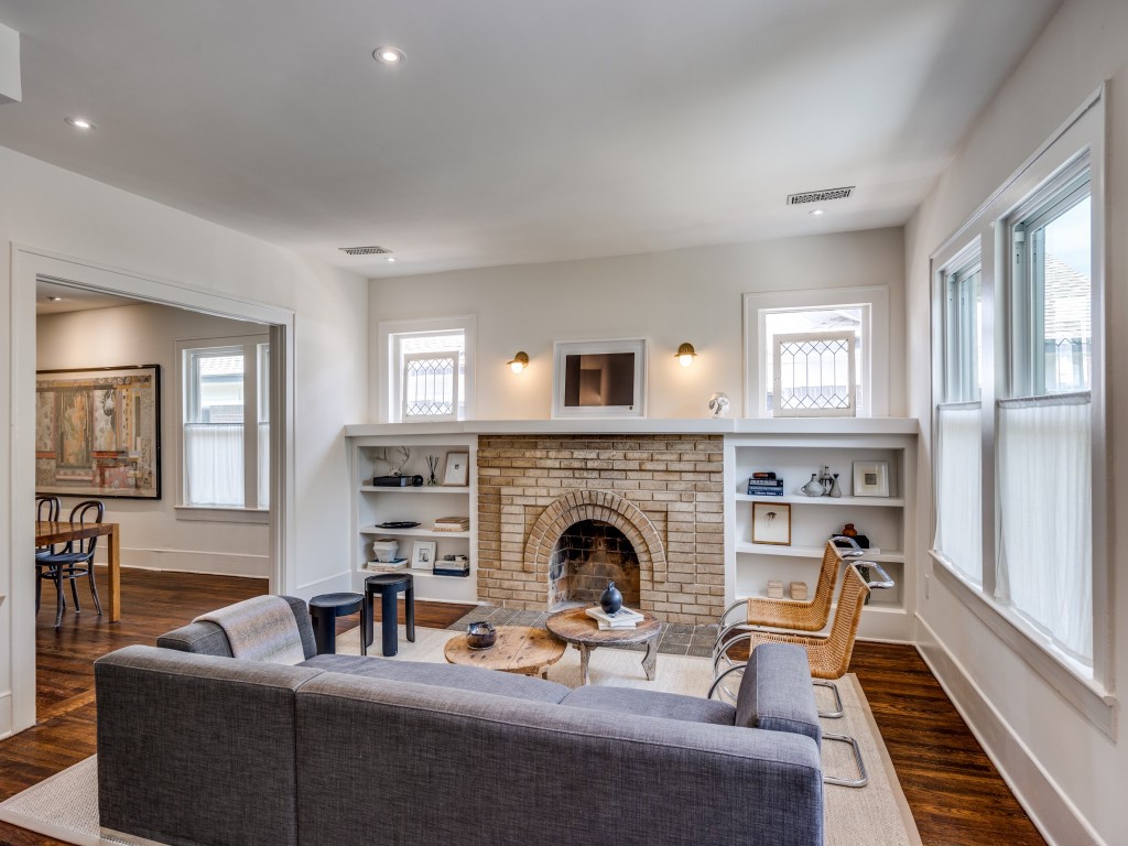 631 N Rosemont Avenue Dallas TX 75208