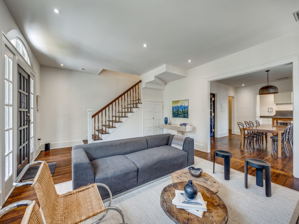 631 N Rosemont Avenue Dallas TX 75208