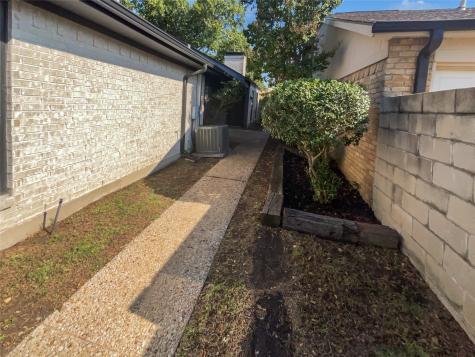 1232 Richland Oaks Drive Richardson TX 75081