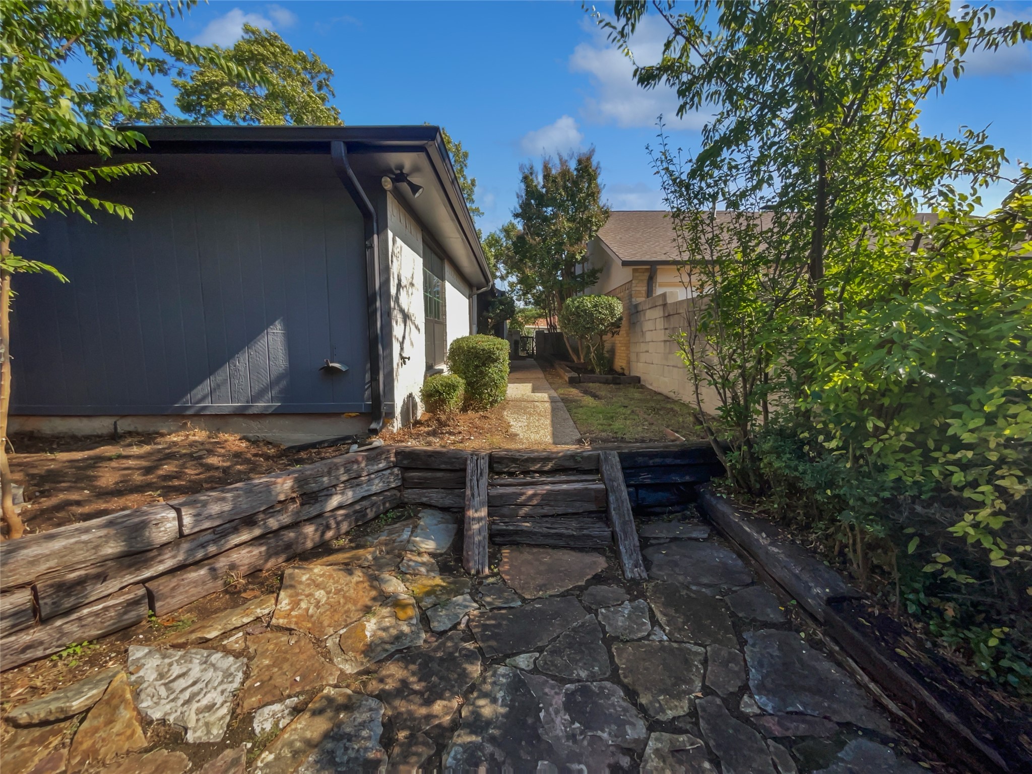 1232 Richland Oaks Drive Richardson TX 75081