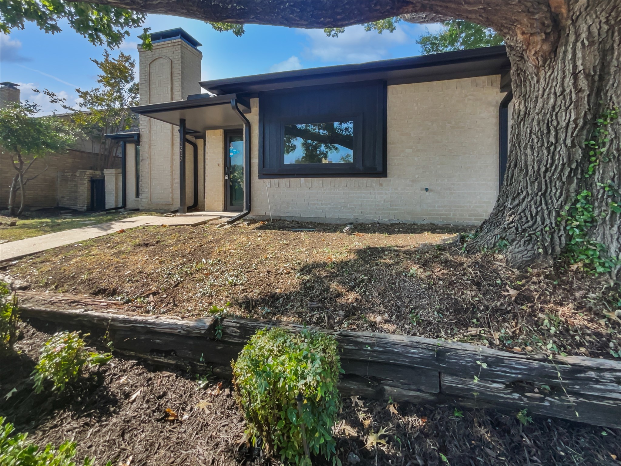1232 Richland Oaks Drive Richardson TX 75081