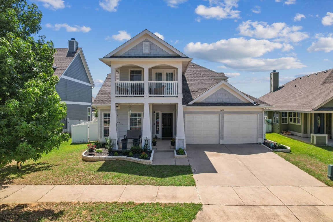 1629 Mary Lane Aubrey TX 76227
