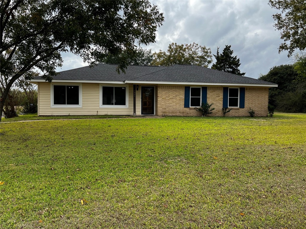 1005 Hidden Hills Drive Corsicana TX 75110