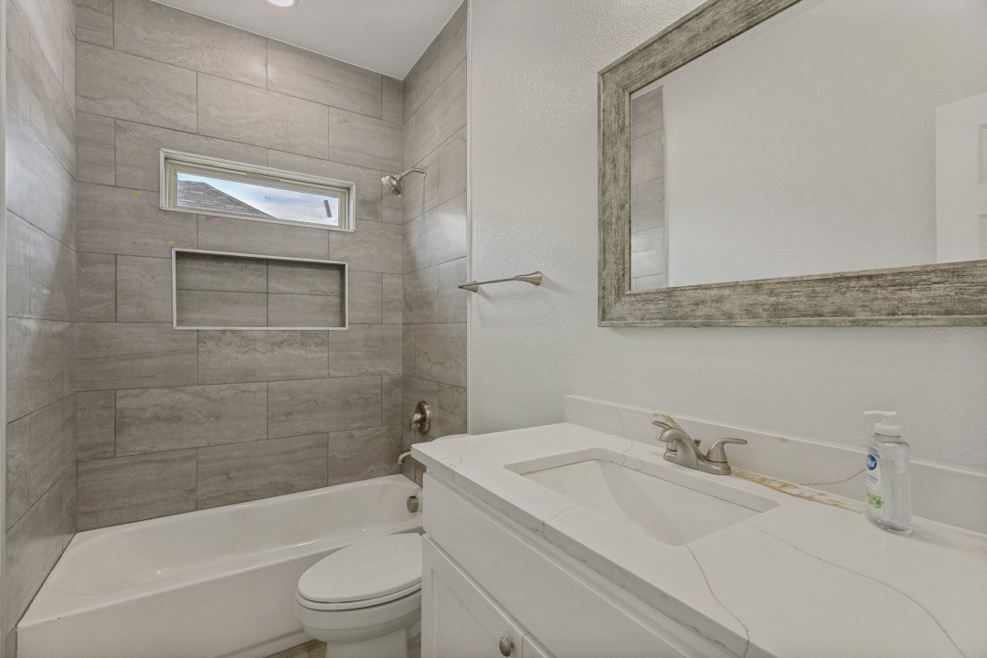2114 22nd Fort Worth TX 76164