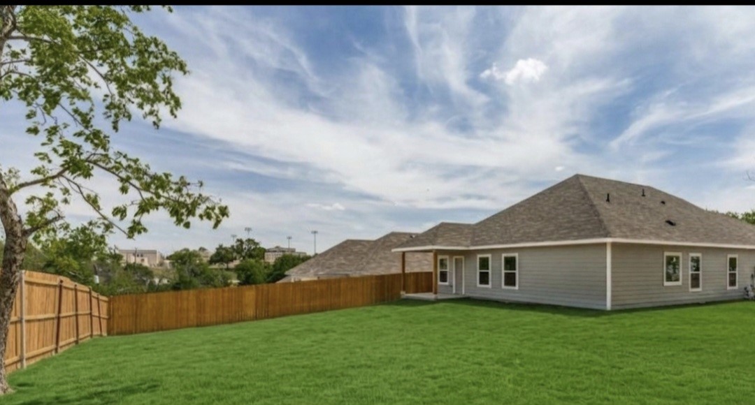 2114 22nd Fort Worth TX 76164