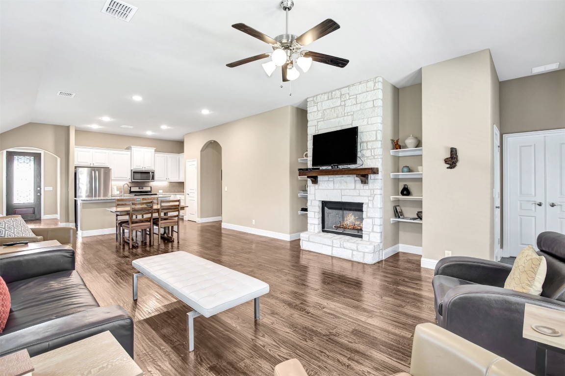 1705 Grady Lane Little Elm TX 75068