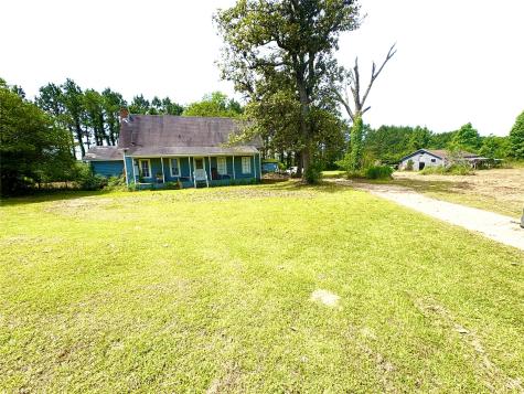 1078 Fm 1519 N Leesburg TX 75451