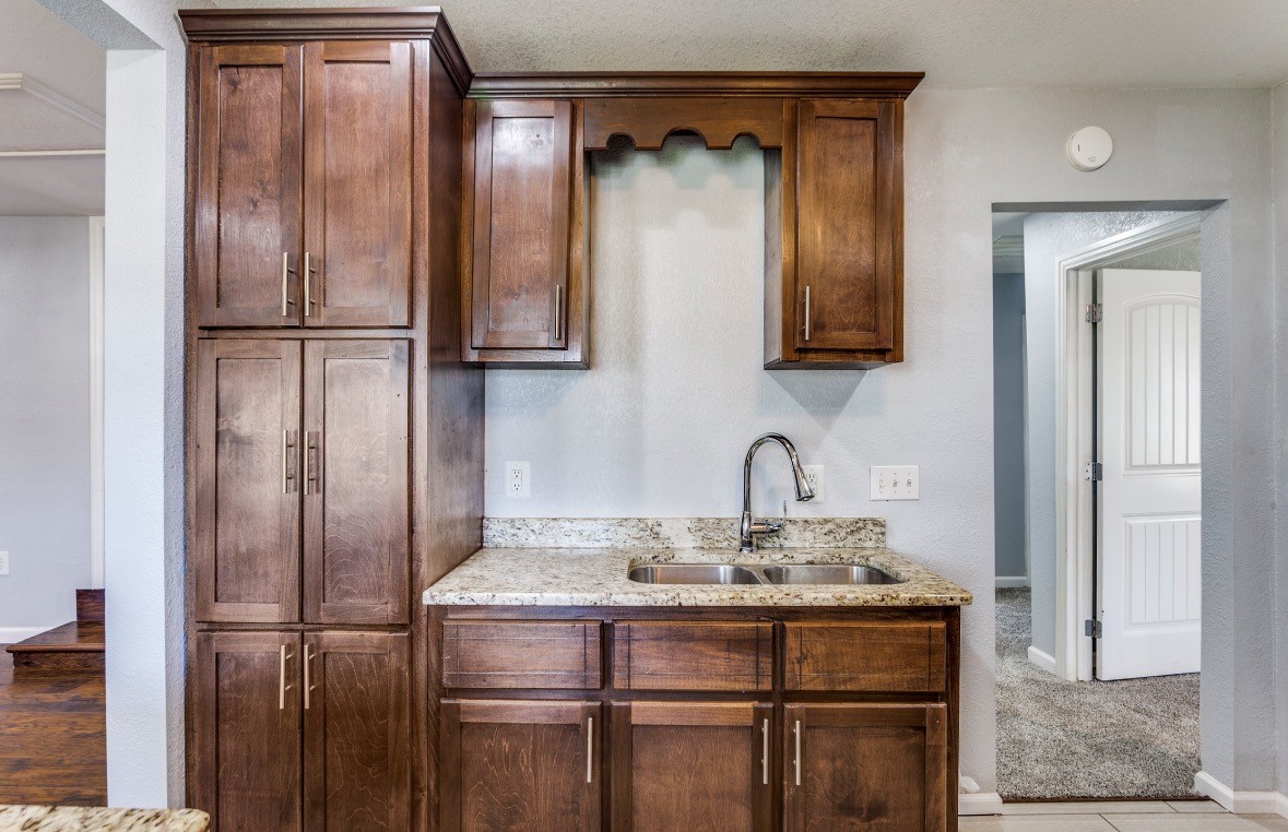 303 S Russell Street Alvarado TX 76009