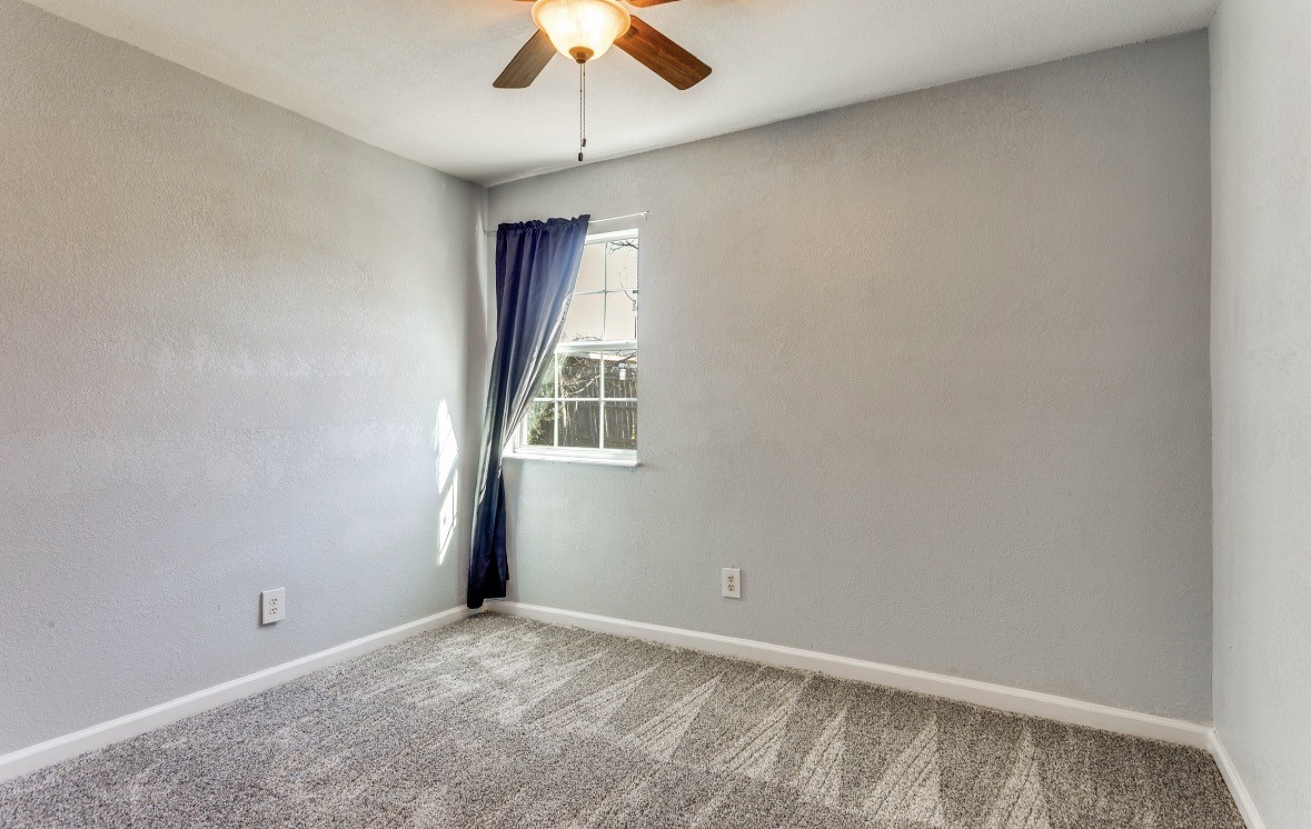 303 S Russell Street Alvarado TX 76009