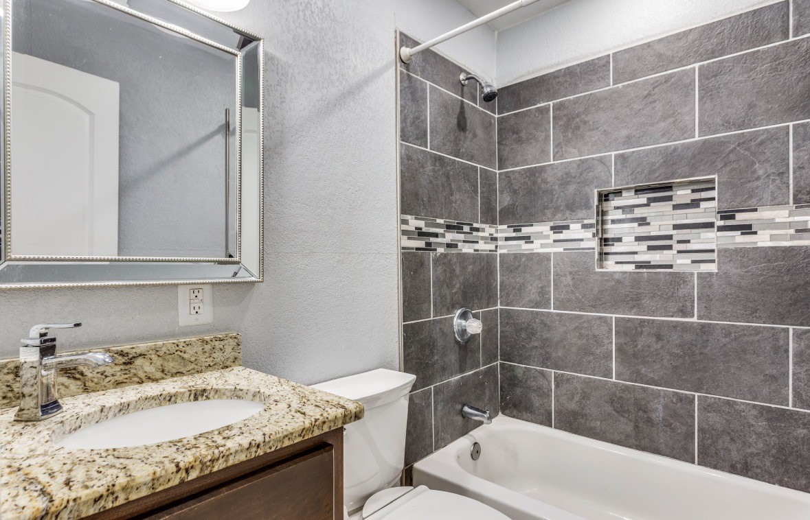 303 S Russell Street Alvarado TX 76009