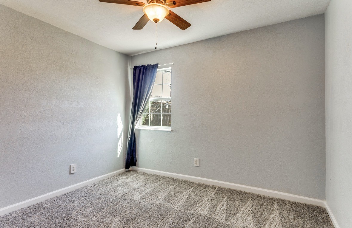 303 S Russell Street Alvarado TX 76009