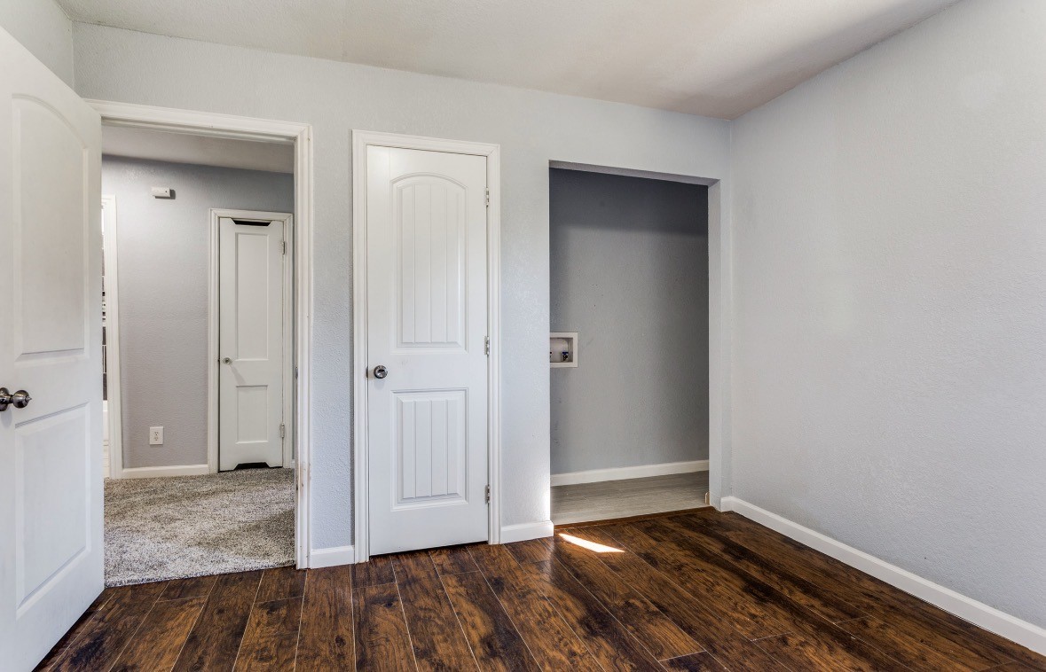 303 S Russell Street Alvarado TX 76009