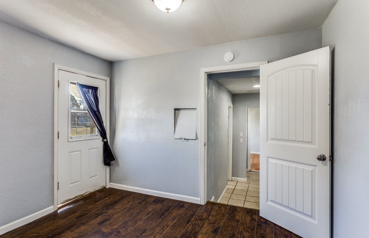 303 S Russell Street Alvarado TX 76009