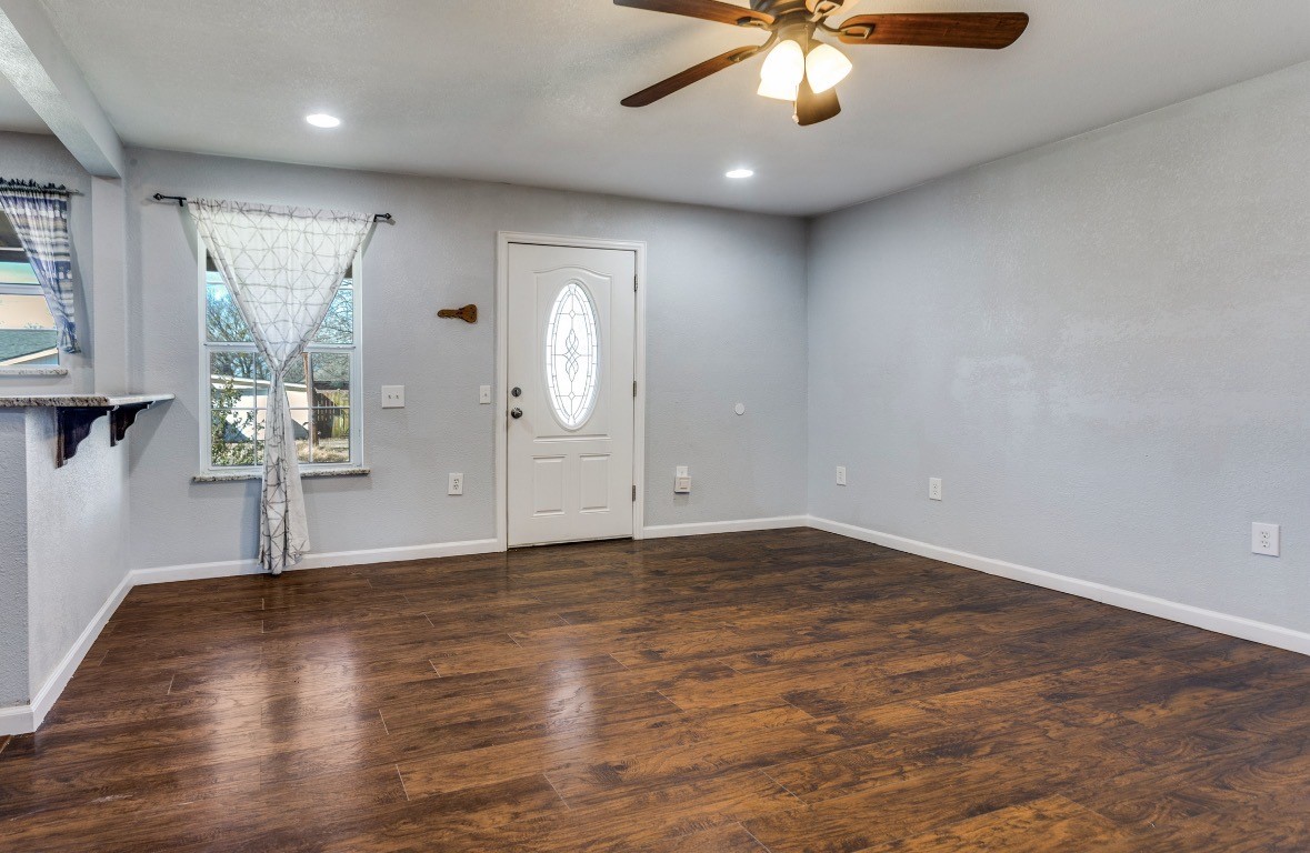 303 S Russell Street Alvarado TX 76009