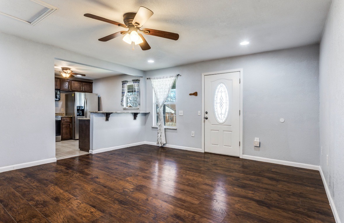 303 S Russell Street Alvarado TX 76009