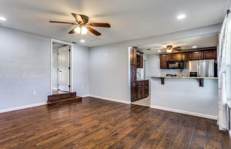 303 S Russell Street Alvarado TX 76009