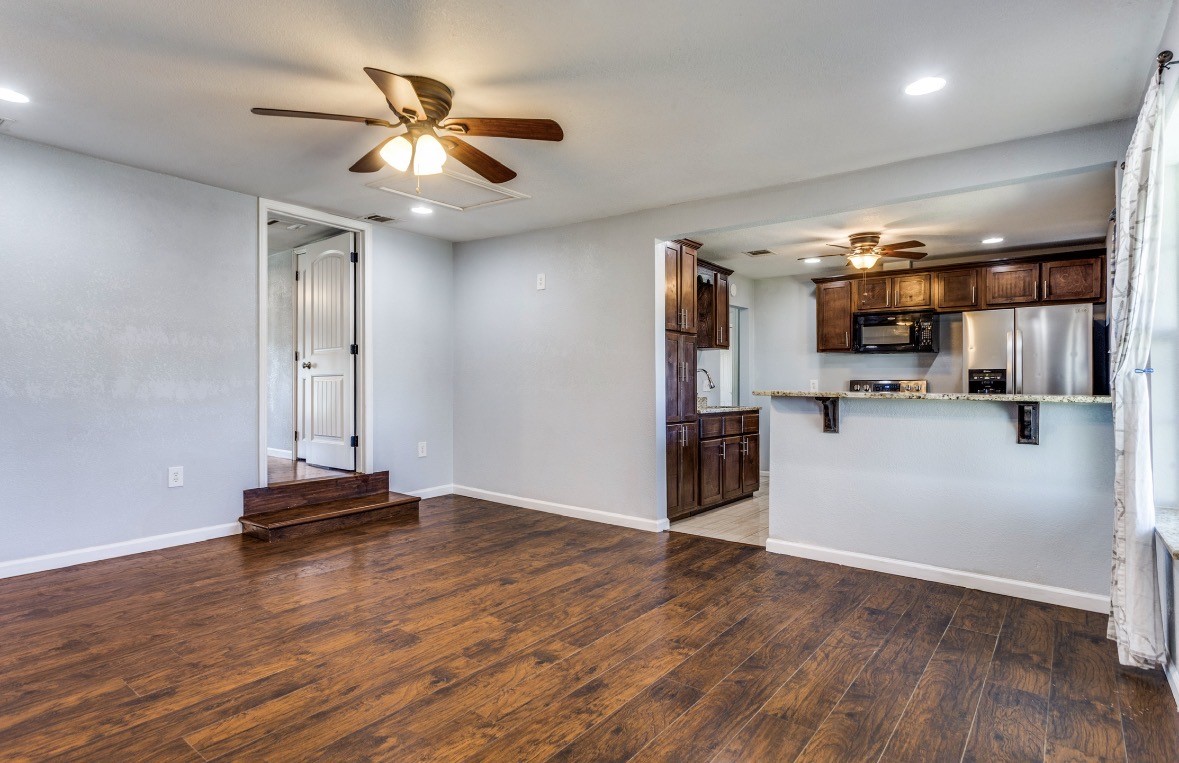 303 S Russell Street Alvarado TX 76009