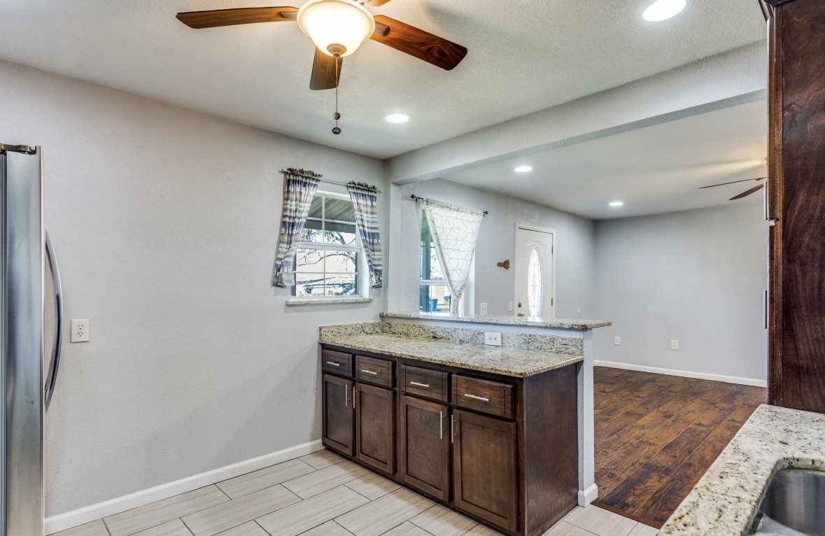 303 S Russell Street Alvarado TX 76009