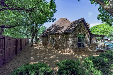 1417 Briar Crossing Drive Decatur TX 76234