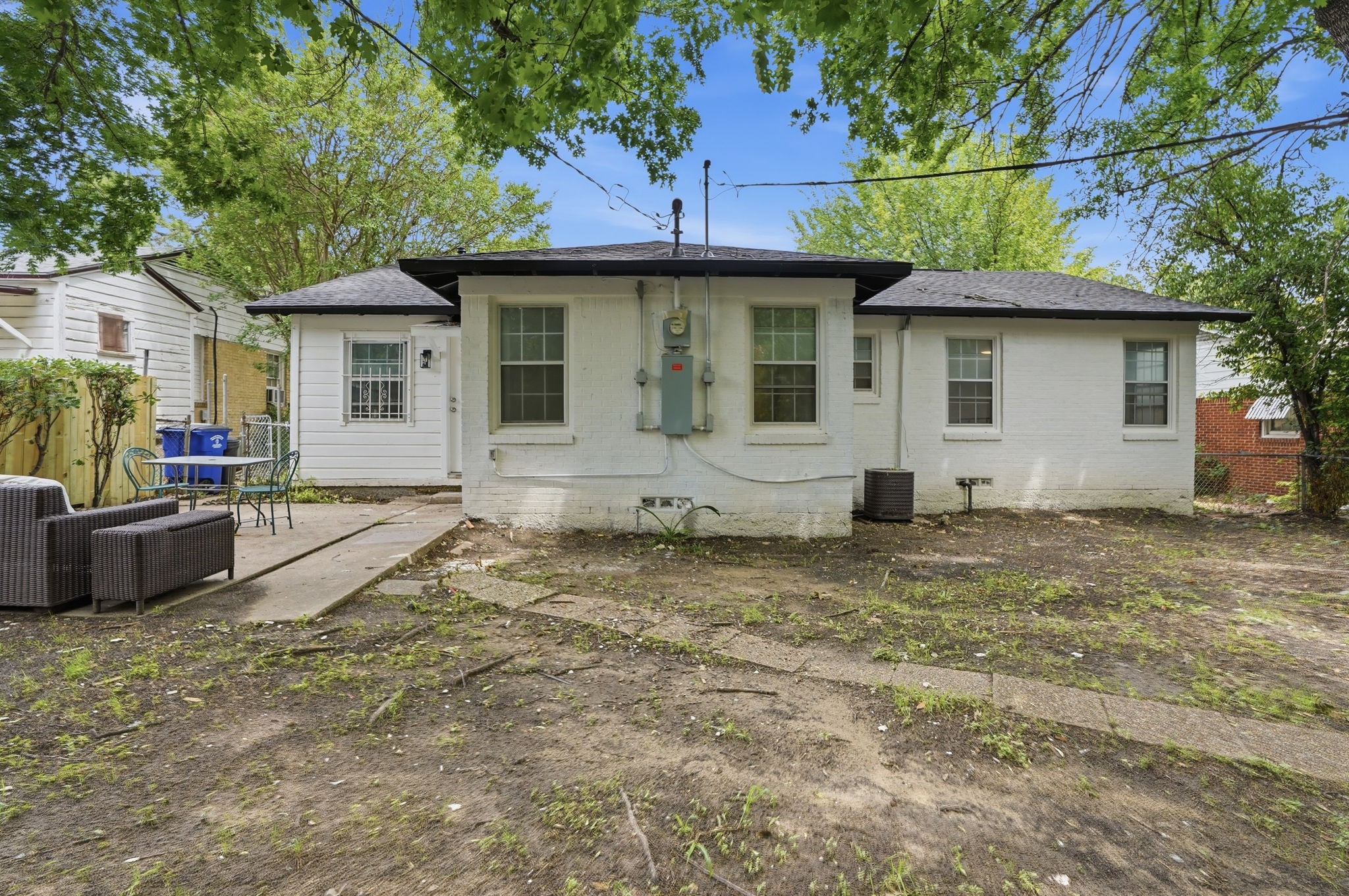 1534 N Atoll Drive Dallas TX 75216