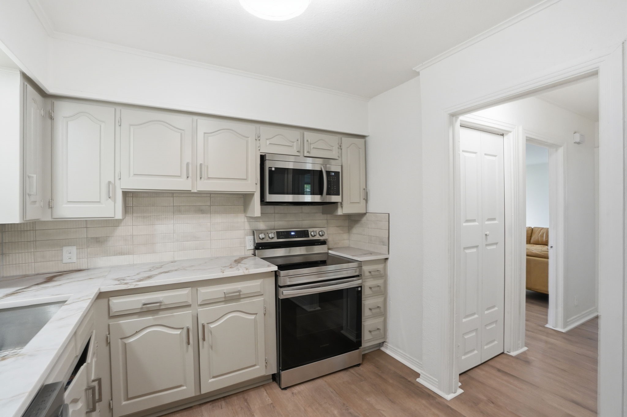 1534 N Atoll Drive Dallas TX 75216