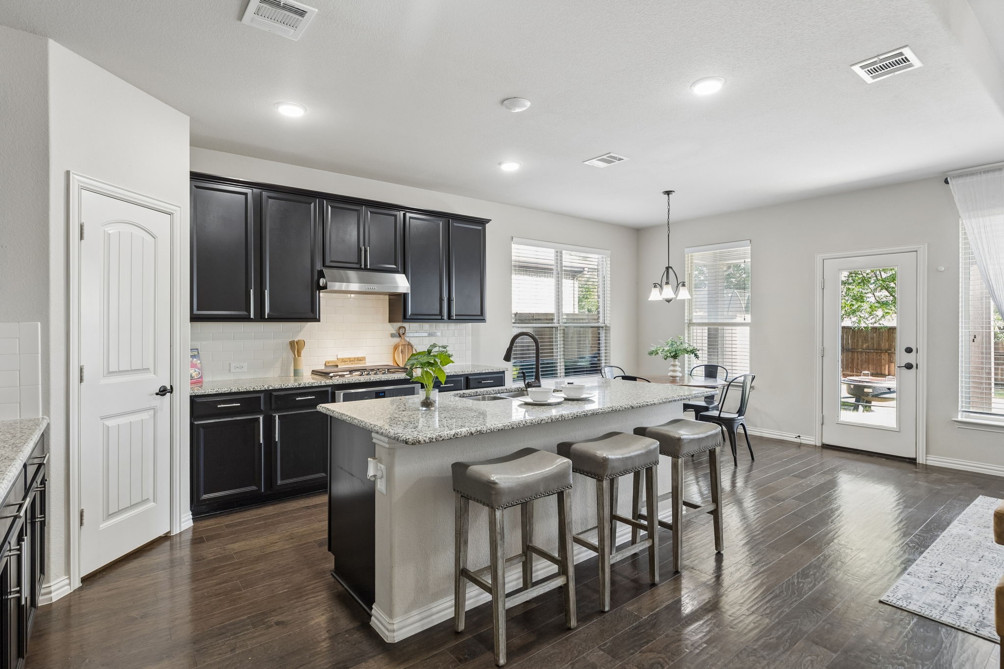 1545 Tanglewood Trail Northlake TX 76226