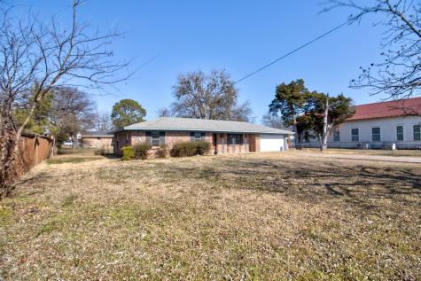 305 Gene Autry Drive Tioga TX 76271