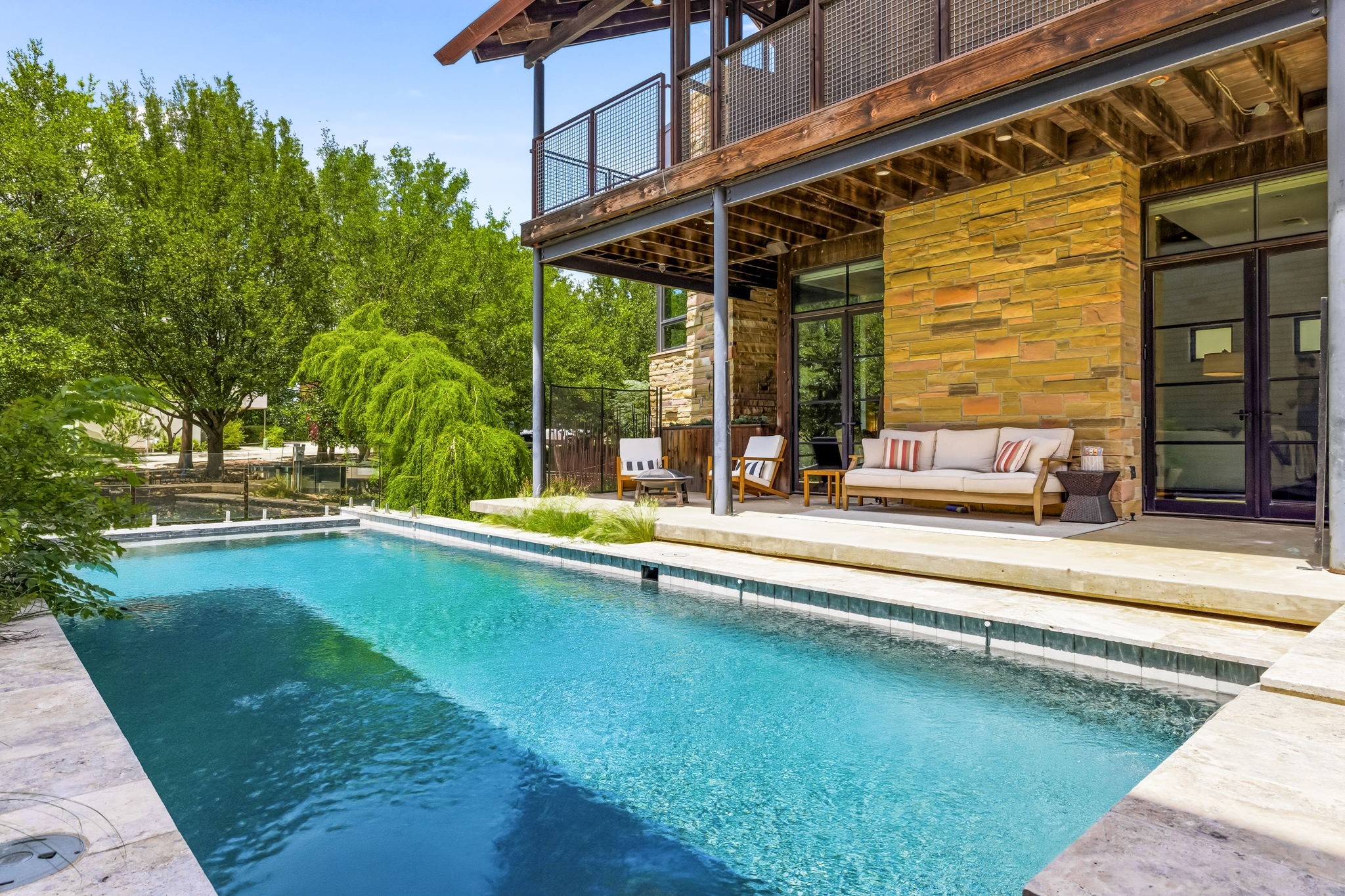 20 Vanguard Way Dallas TX 75243