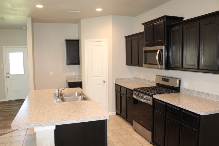 16628 Milwaukee Street Justin TX 76247