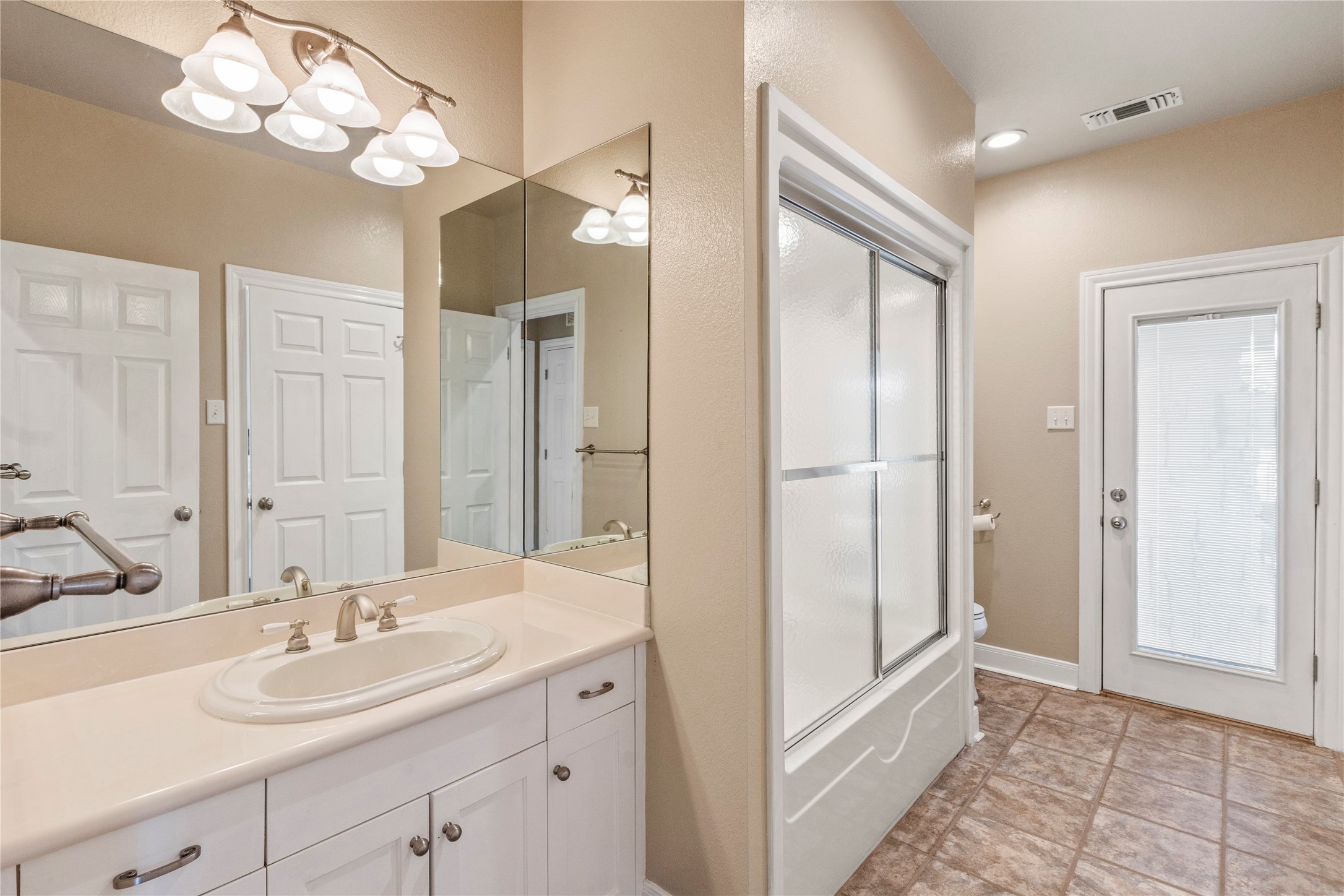 180 Surls Drive Mabank TX 75156