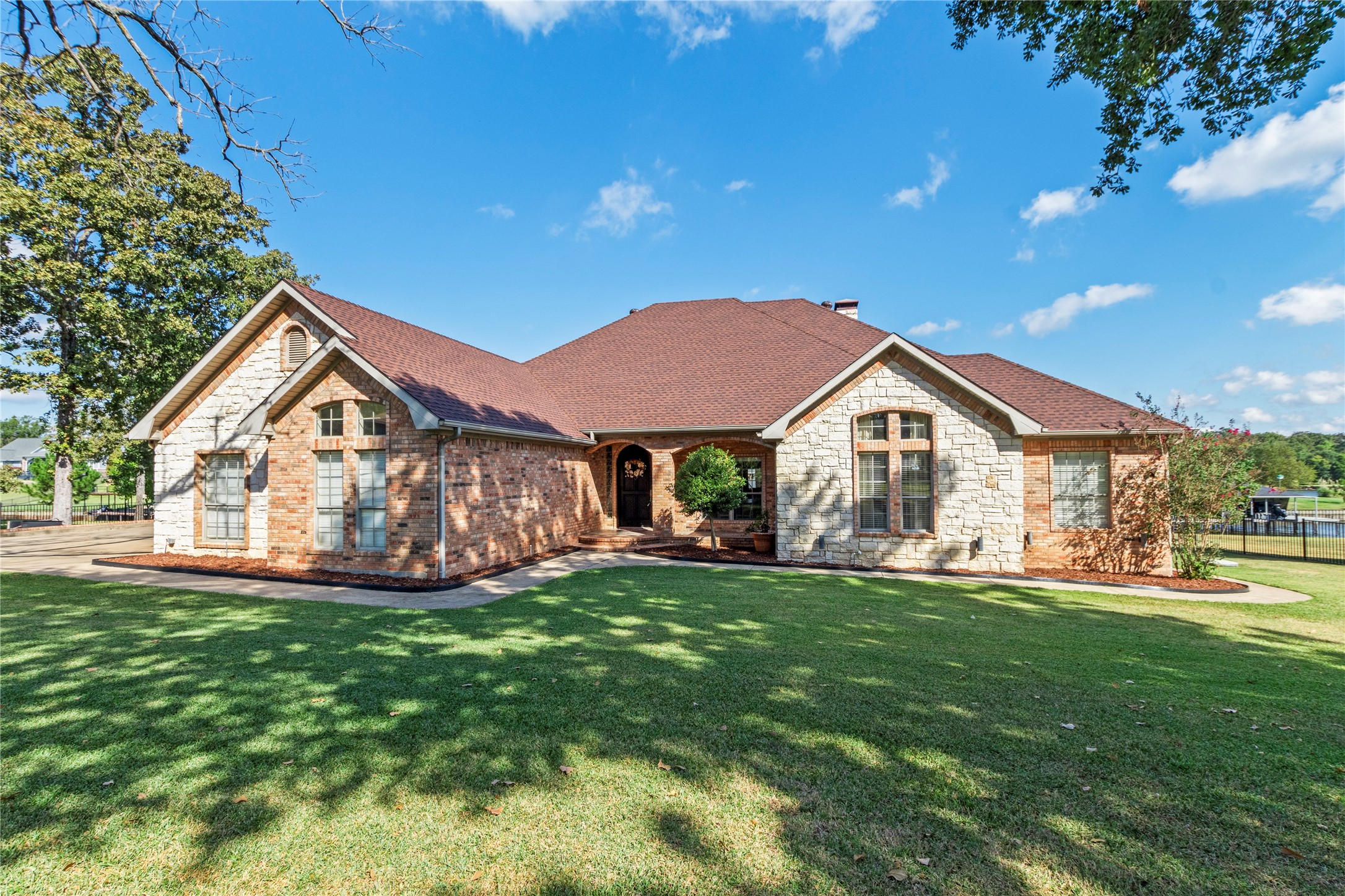 180 Surls Drive Mabank TX 75156