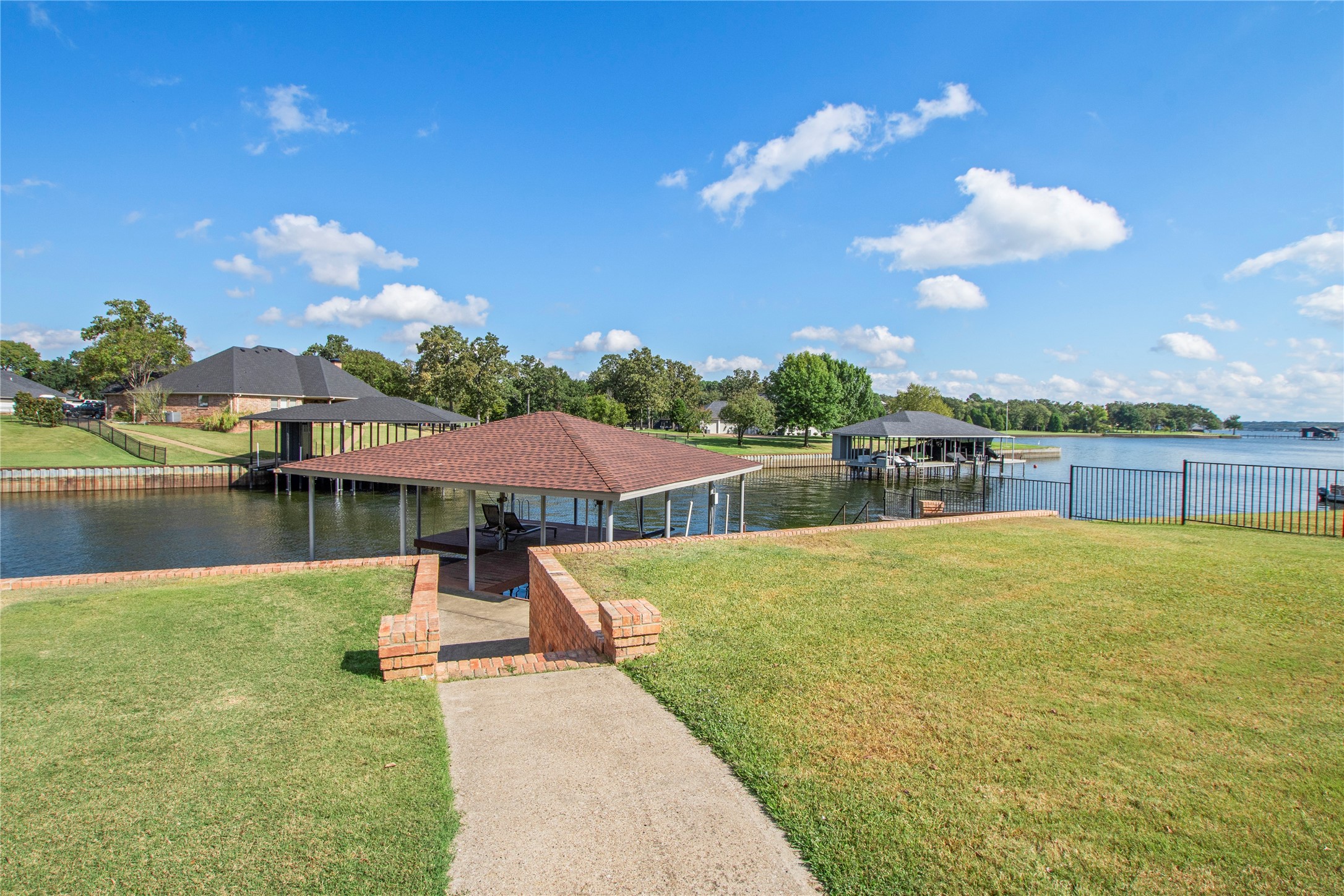180 Surls Drive Mabank TX 75156